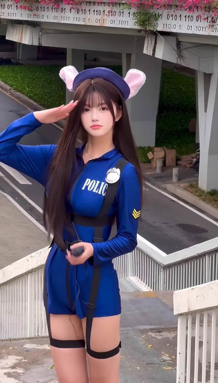 #深圳 🦜
大三元气兼职学生 甜美学生
•04年 高168 真🐻C 93斤
•日系女友 雪白无纹身 精致粉嫩 
•漫画身体 白🐯一线天 馒头B
美术生擅长画画 爱好音乐 旅游 游泳

🐧：1281079839
微：yelangman67
电报看图交流反馈群https://t.co/80IfE7zzjl https://t.co/oRaGpWyqA4