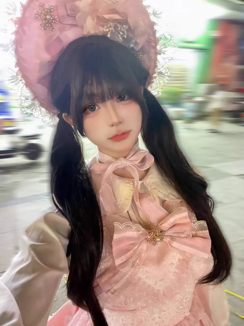 🟡妹团交友俱乐部💌✈️客服：https://t.co/R90yq6OKxF

妹团客服收到 #江苏 #淮安 18岁 #学妹 小姐姐的申请，168cm，98斤，C杯，身材曲线柔美如画！
她是个甜美的高中生，带着点羞涩说：“我在淮安读高三，爱cos JK和Lolita，可生活费总不够买新服装和道具！”
她站在校园小花园，手持cos道具拍下自拍，穿着精致Lolita裙，背景是花团锦簇，笑容温柔动人。
她轻声说，“我想找个金主哥哥陪我，能过夜同居，提前沟通就能出发！”她补充，“接受SM、kou和无套，无纹身，性格真诚听话，为人着想！”她笑得甜甜，“身材还行，哥哥得自己买cos服，期待一个疼我的哥哥，和我一起扮演甜蜜角色！”🌸 #妹团甜心 #找糖爹趣闻 #金主 #糖宝 #糖爹 #甜妹