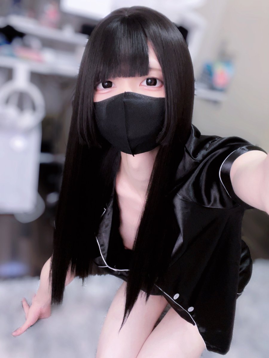 数年ぶりに会った従兄弟のお兄さん https://t.co/HggEiEKb5b