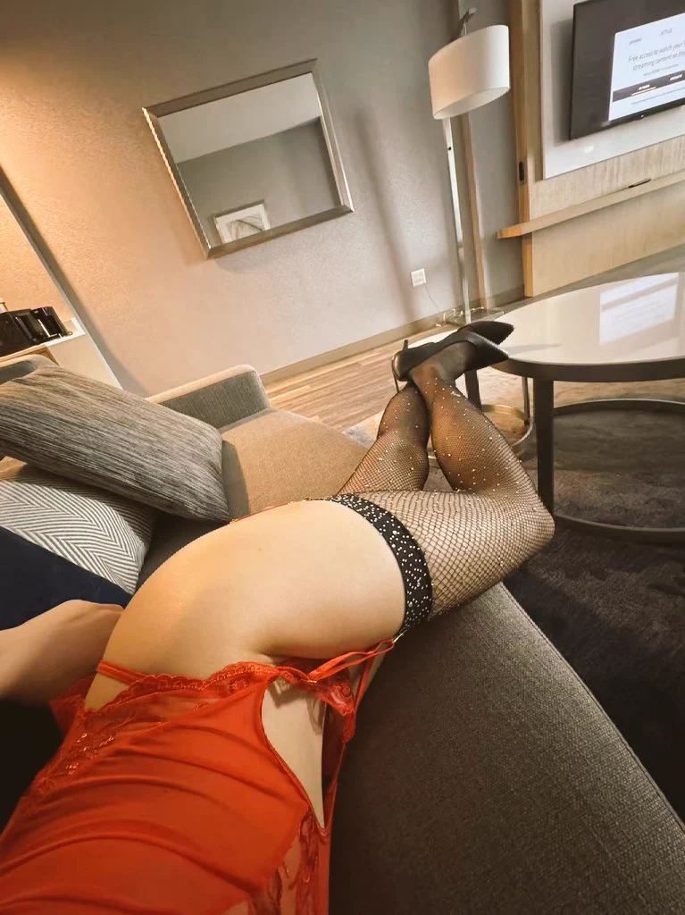 婉婉雌堕的第21女儿💐
丝袜姆婊喜欢穿艳俗的丝袜女装发烧吞j，给她任务穿上灌j高跟，前锁后塞去站街，纯站享受被视检的感觉哈哈，脚底黏糊糊，后亭也被撑满，不一会又烧的🔒内蛇🤣开发出来的红杏妻还绿她。其他照片看评论
想培养大骨架欧美类型女儿～雌堕训练招收中，其他调教也🉑
#伪娘培训 #雌畜 https://t.co/jqNJiOxk5e