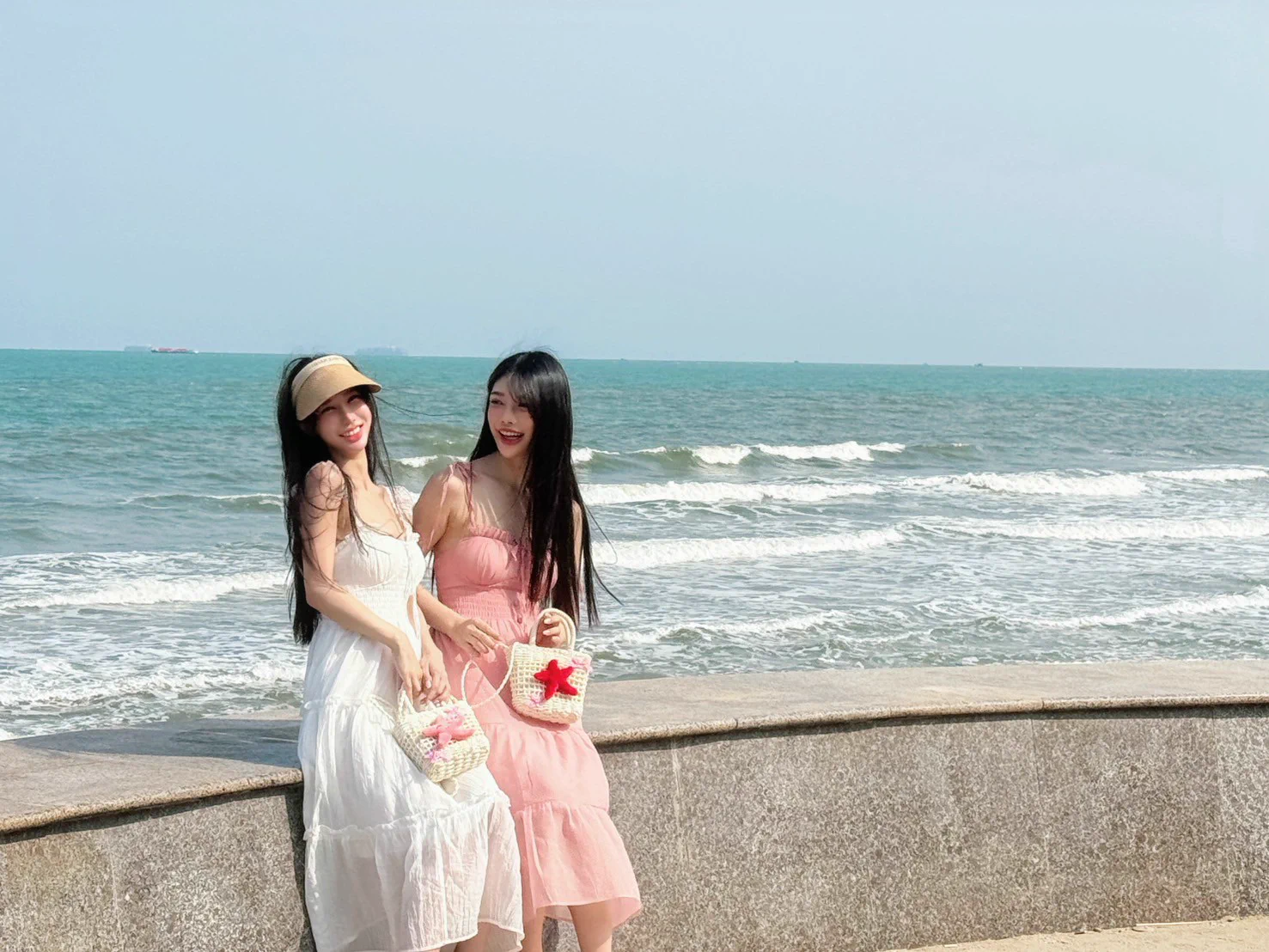 吹吹海風拍拍照🧸

🦄𝐋𝐈𝐍𝐄 
https://t.co/PknRXErI6t  
💋𝐉𝐤𝐟𝐚𝐜𝐞 
https://t.co/43benMNitS https://t.co/Wemva0OI3s
