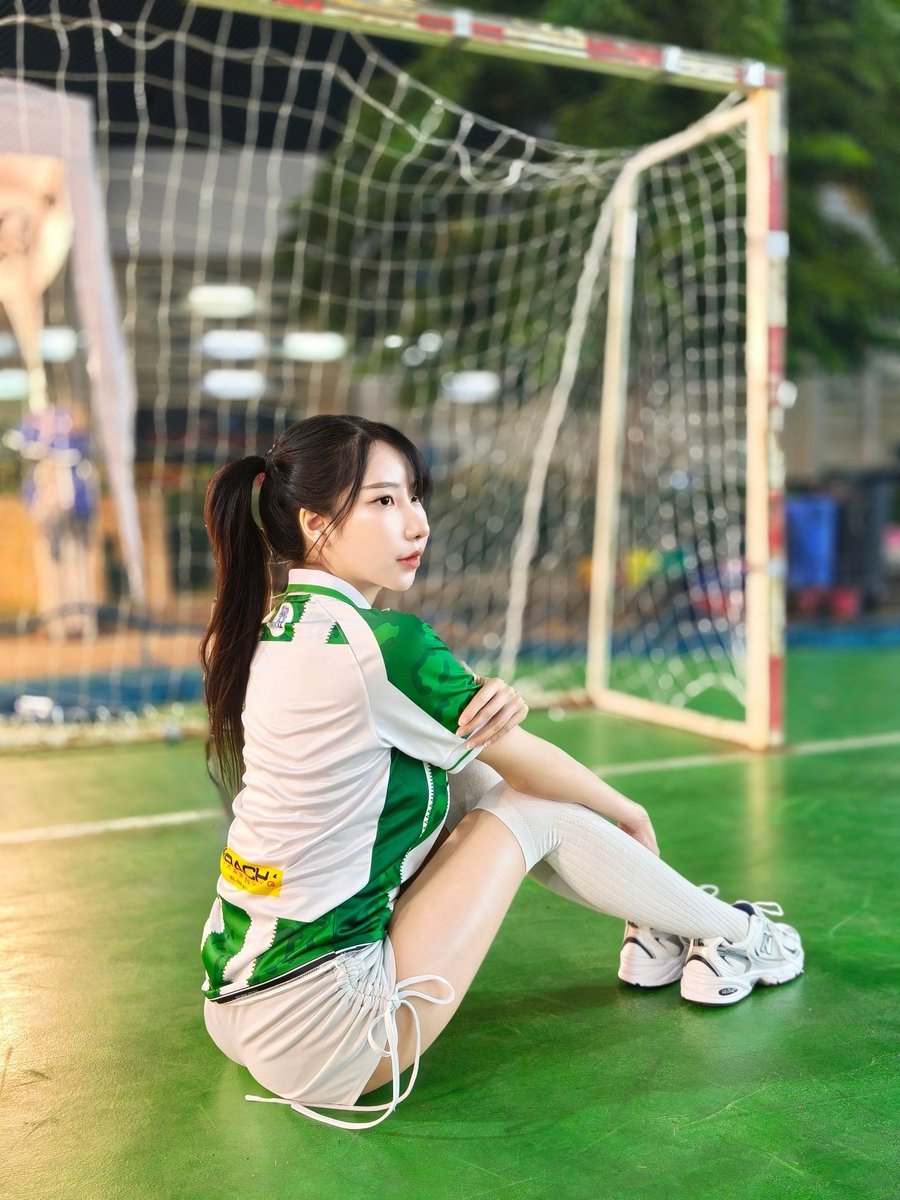 เตะบอลเป็นเพื่อนหนูหน่อย.... https://t.co/DwSn6uuIsF