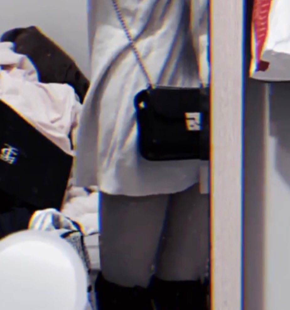 自我介紹一下 不抽煙 不喝酒 處女
睡覺需要抱抱 https://t.co/6uPCkC62BA