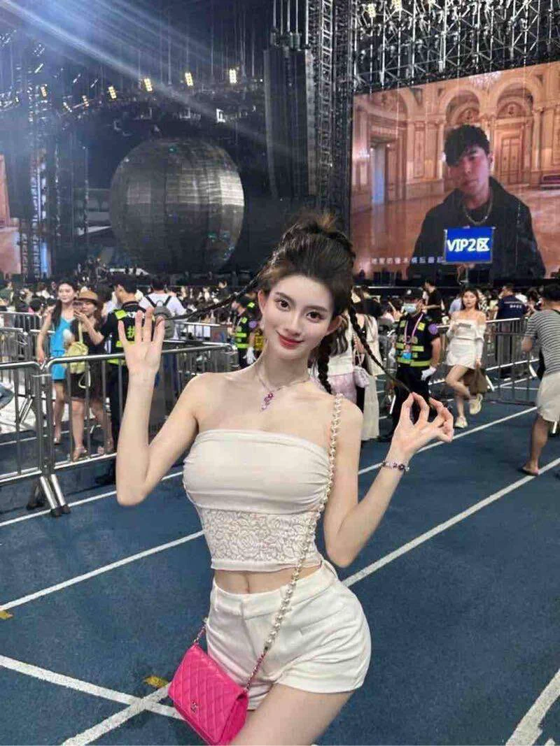 长沙🏠娇娇
180F车模 第一天 
Age：03
网红车模短期兼职，❄️
大长腿S腰 全身雪白 水多多❄️
只接素质课

咨询👇
🐧：2533563126
🛰️：sgh689745
✈️：https://t.co/lO85lsj861
看照门槛🚪100（永久有效）备注zfb口令🧧添➕✈️ https://t.co/YmZiW1YfCw https://t.co/l2Y5a4bcar
