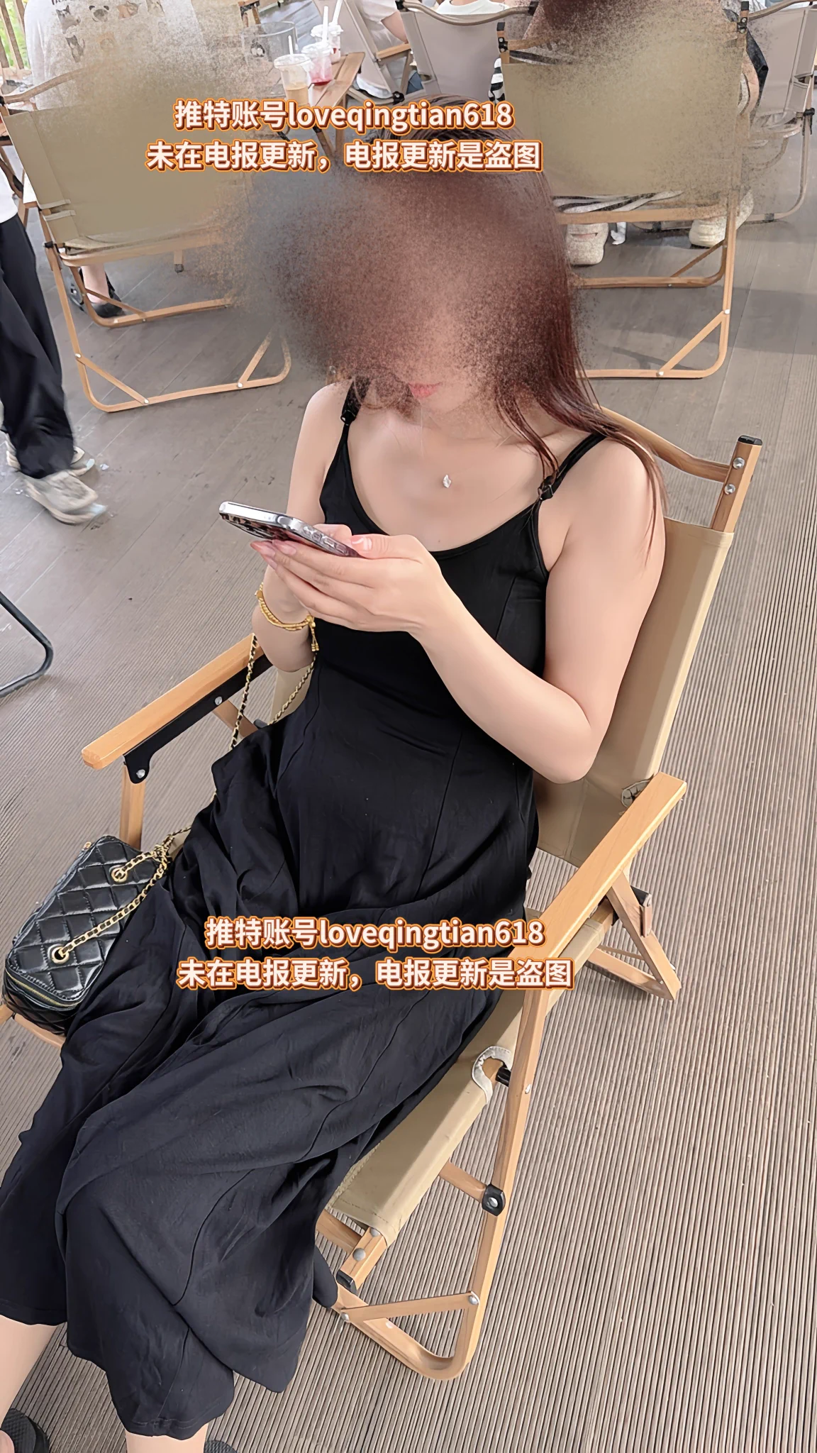 8月6号下午好兄弟们😁
你们注意到没有，大姐现在穿的裹胸是老婆上午穿的那件
大姐说老婆穿的这件裹胸拍照出片，姐妹俩就换了过来
总之姐妹俩拍了一天的自拍了，我负责带好孩子就行，出来玩我心情也挺好的，风景很好，有机会还来 https://t.co/LBUwtFigWE