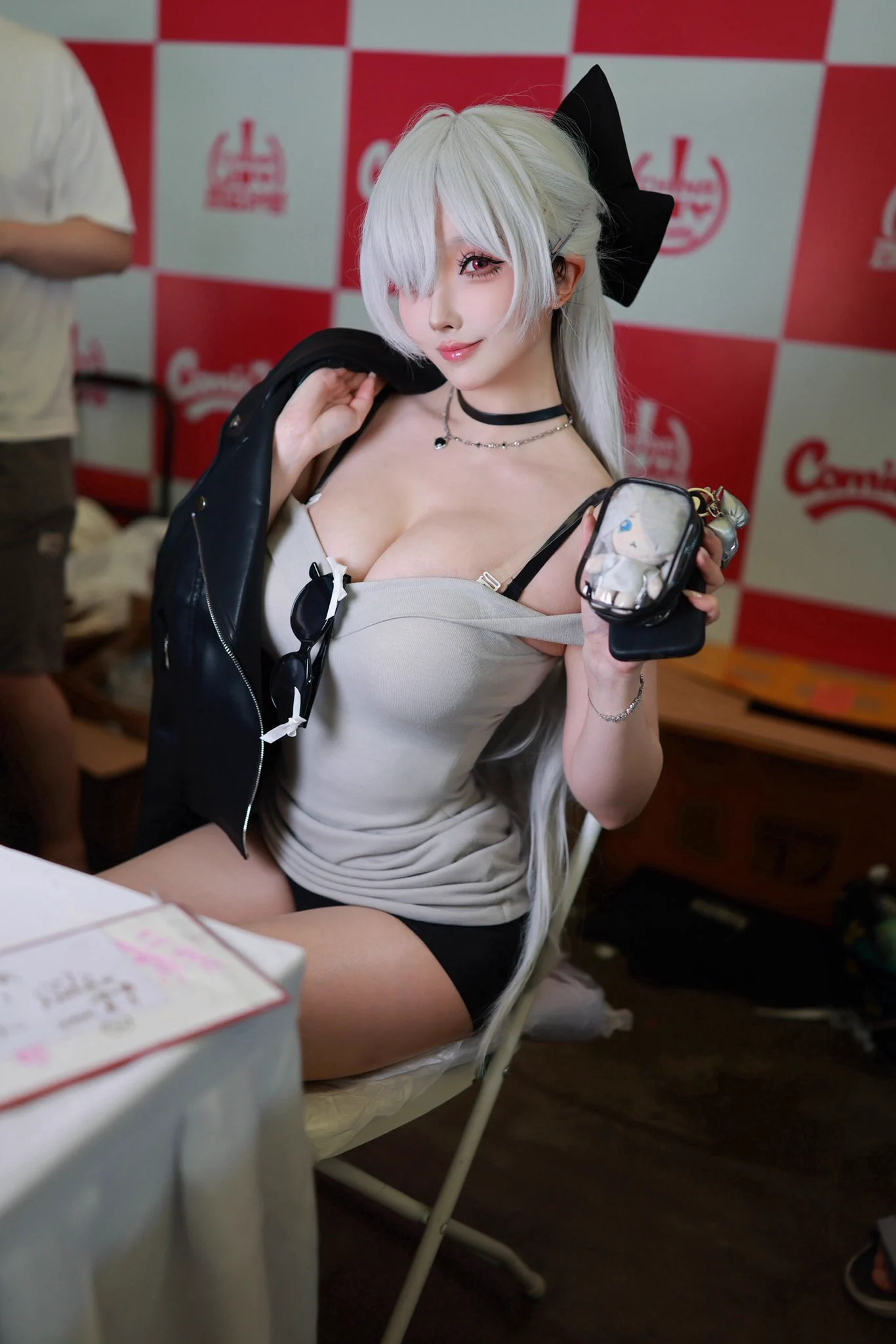 ＃NIKKE
🩶🤍Cinderella🤍🩶
一些CJday3灰姑娘常服的返图~
（好喜欢这个遛娃包手机壳） https://t.co/2vrvMLq9aE