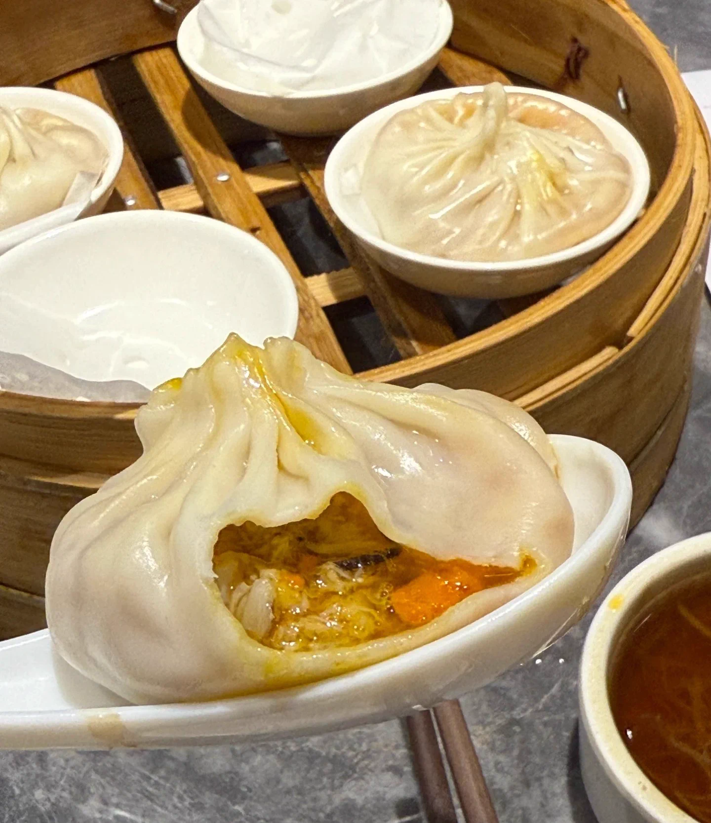 好饿呀，今天运动过量了，好久没见小博士了，嘻嘻 https://t.co/NnHnYemP6g