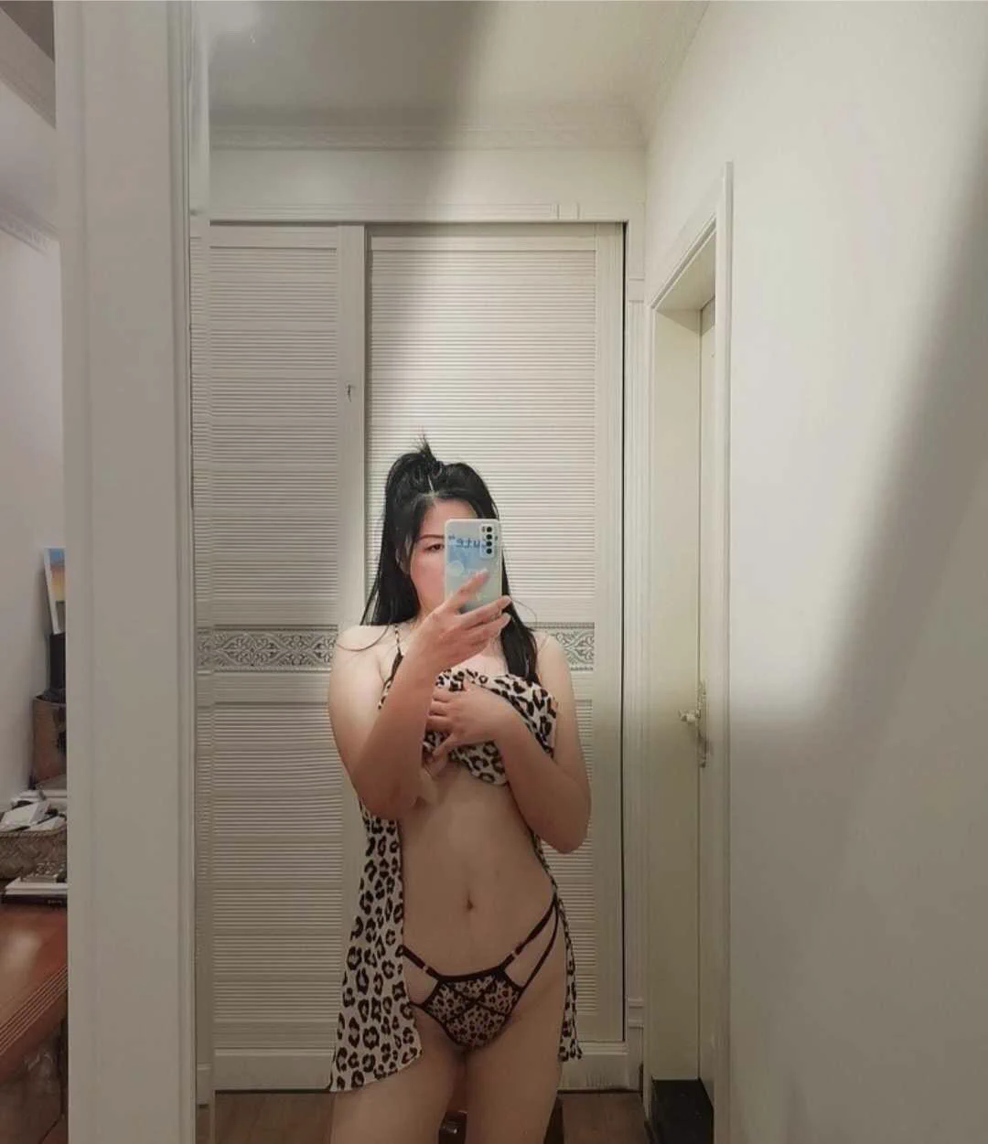 轻熟的自拍很会撩人

进熟女会员群👉置顶 https://t.co/dy8hitbv7j
