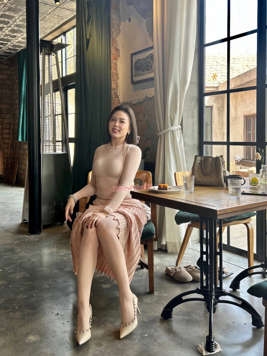 我介意的从来都不是晚回消息，是你的怠慢和不在意，是希望落空之后的自我怀疑 https://t.co/vWbkwjaRiY