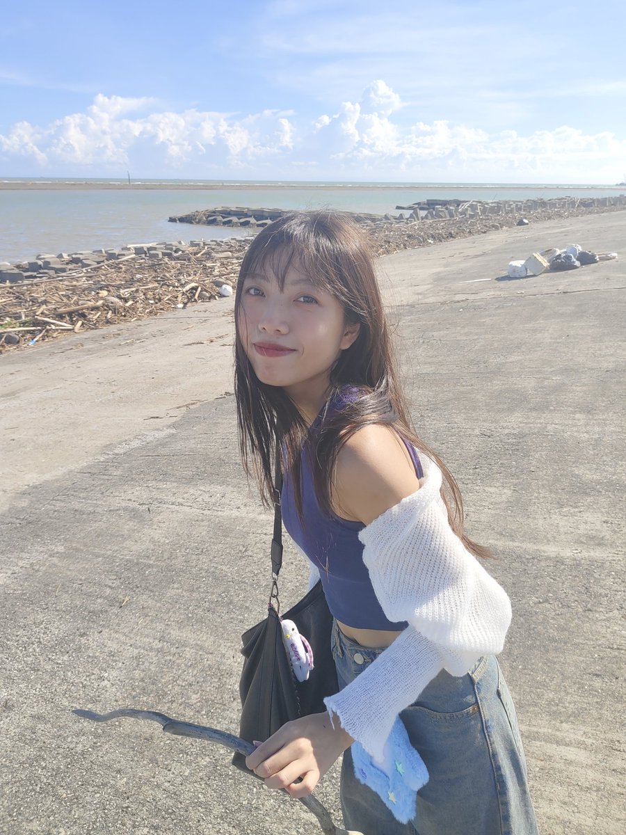 海邊的風很大🌬️ https://t.co/5MqB4vqO3k