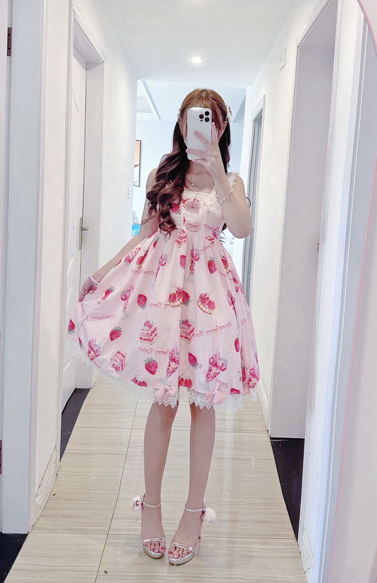 甜甜的小蛋糕穿搭嘿嘿(〃'▽'〃) https://t.co/KkGizW0qx1