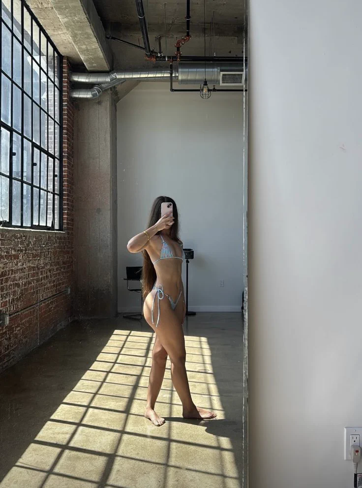 sending 🍑 pics in dms to everyone who says ‘hi’ https://t.co/pXCEHTrjh9