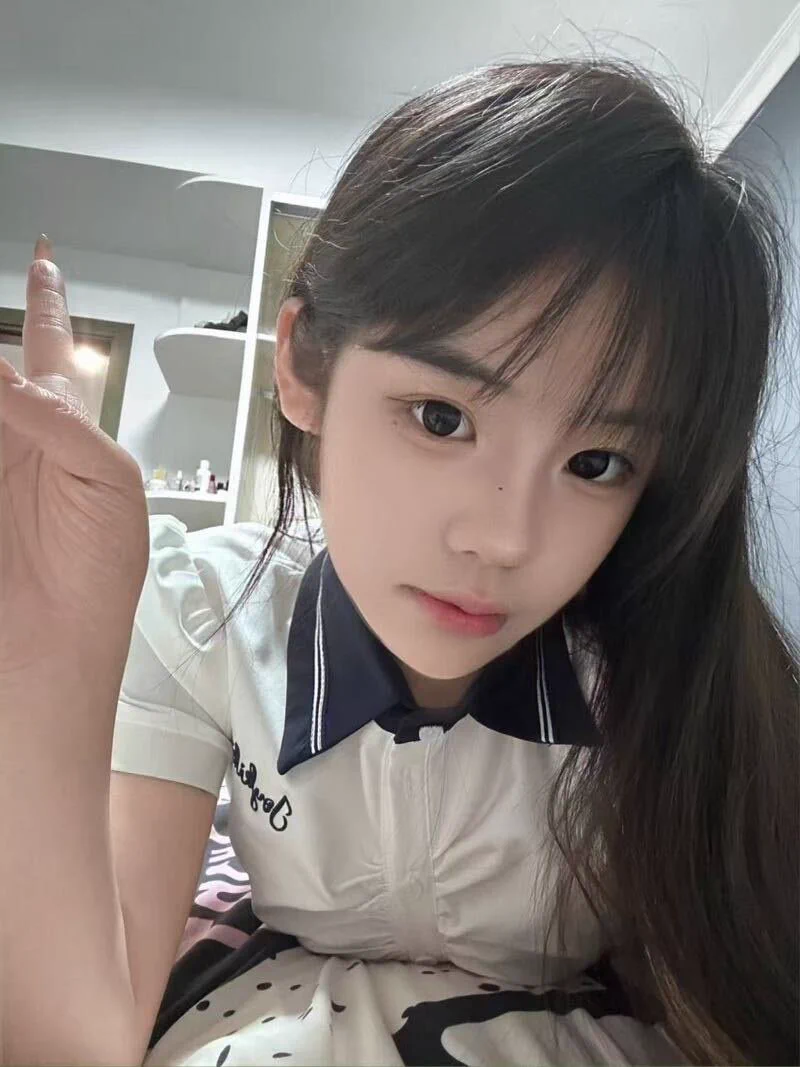 今日推荐🌟🌟🌟
🌸坐标：#深圳
🌸年龄：05
🌸身高：166
🌸体重：90
🌸🐻：  C
清纯小可爱，甜美校园风，外纯内sao，长腿细腰，身材完美比例

Q🐧：1950043544
V🛰️：comeon979797

💖门槛88r开路（加我备注口令）💖
⚡@MaecMax @DaecMax @WaecMax等多位博主推荐，放心下单⚡
https://t.co/G6IYiYsnc9 https://t.co/t6B0ZzvwUN