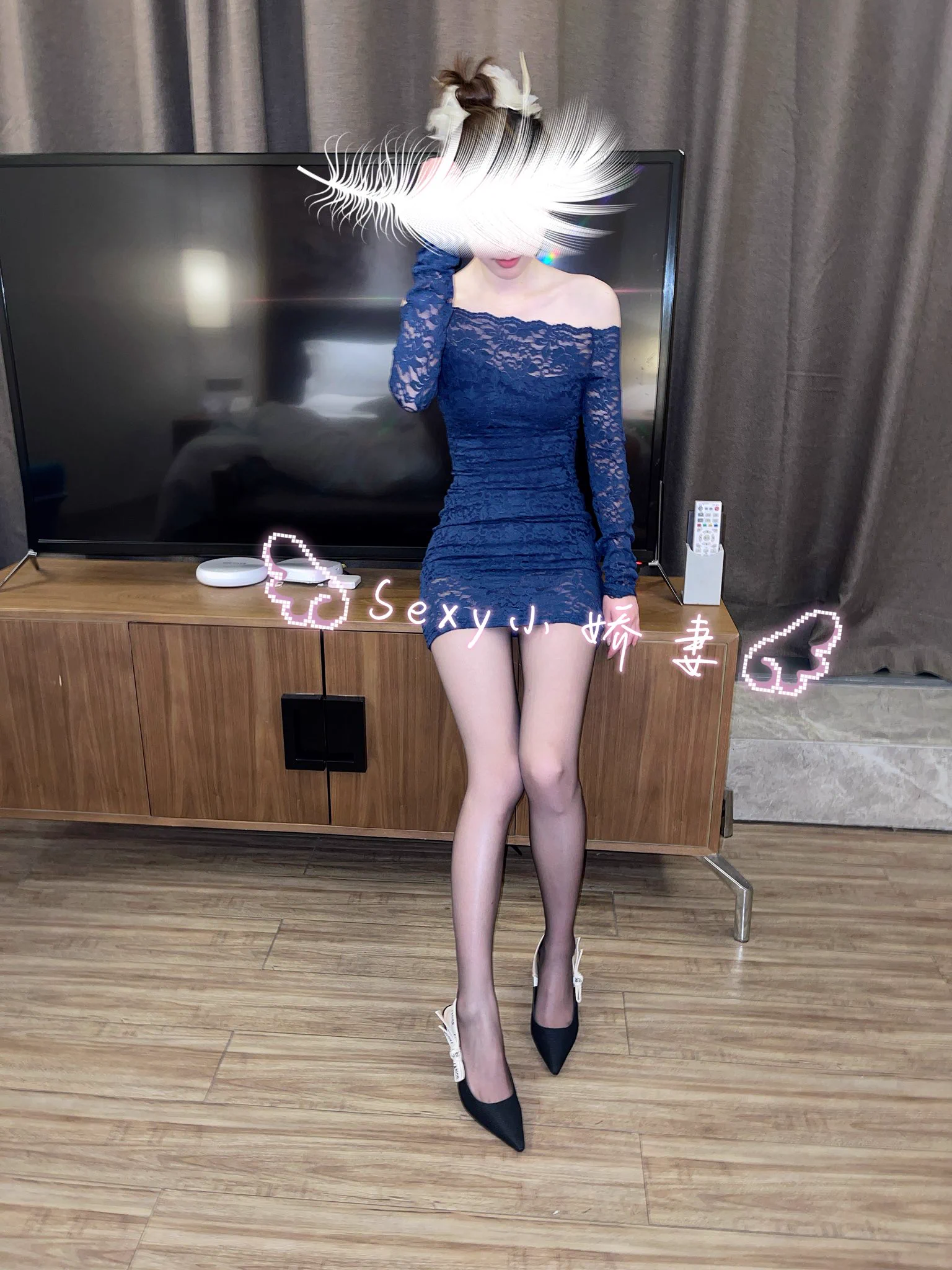 小娇妻紧身蕾丝裙，配上Dior小猫跟高跟鞋👠还有最近超火的浅黑色薄丝，让男人暴击率大大提升！👱🏻‍♀️
最后冲刺阶段必须把她黑丝小脚丫放嘴里品尝着大力喷射‼️#人妻 https://t.co/FwJeauC6Et