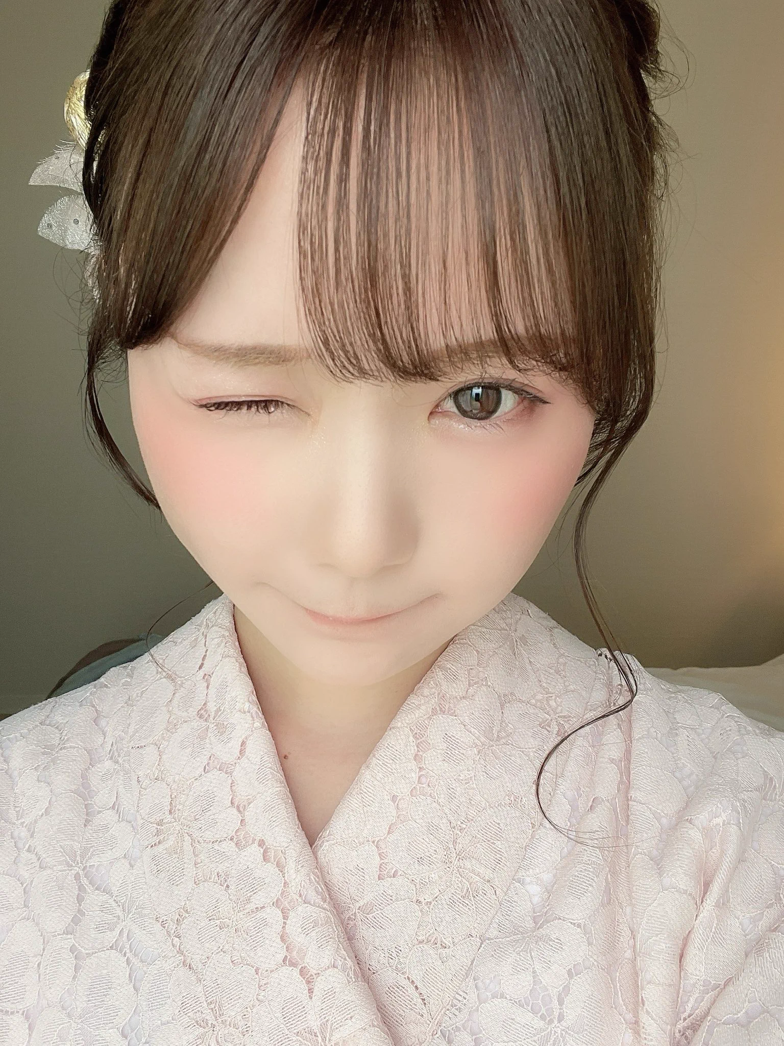 恋に落ちてみるみる？🤍🎀 https://t.co/YJ0ECSRQzK