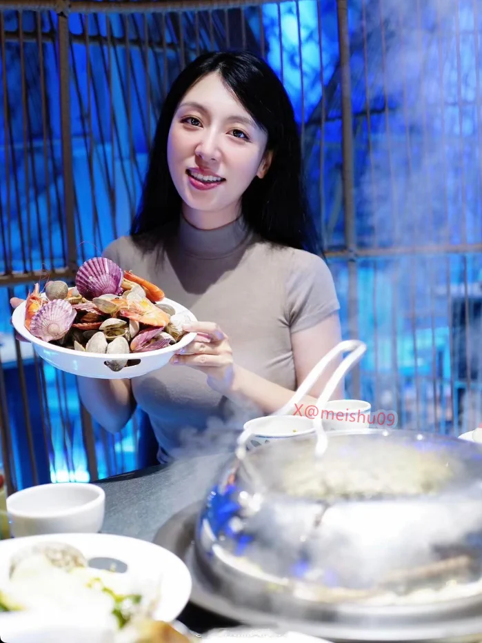 其实啊，我知道我们走不到最后，你最后嫁的男孩有可能不是我，但我还是付出所有，陪你走完这段不长不短的路。 https://t.co/AzM2JI48F6