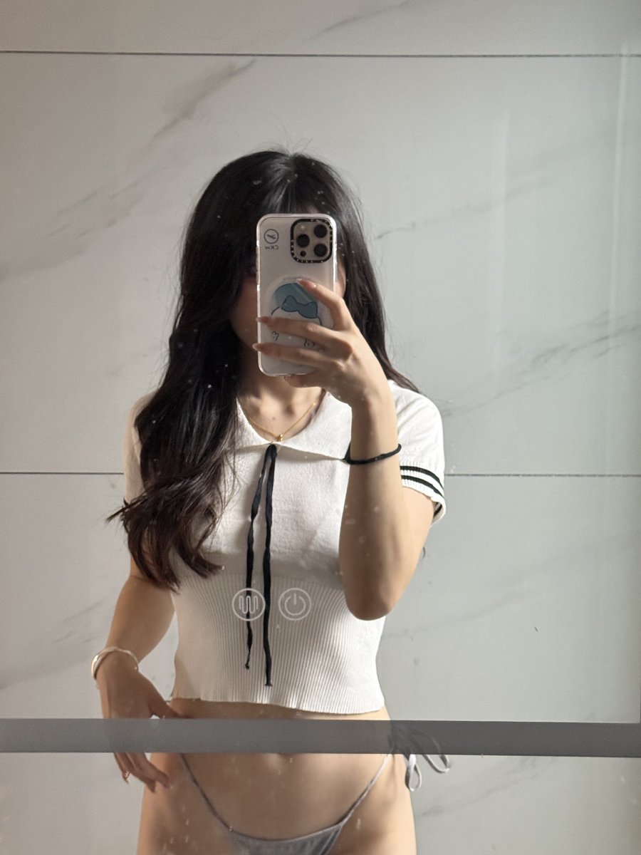 my ins account got banned again 😭 https://t.co/g1oPMbuPMs