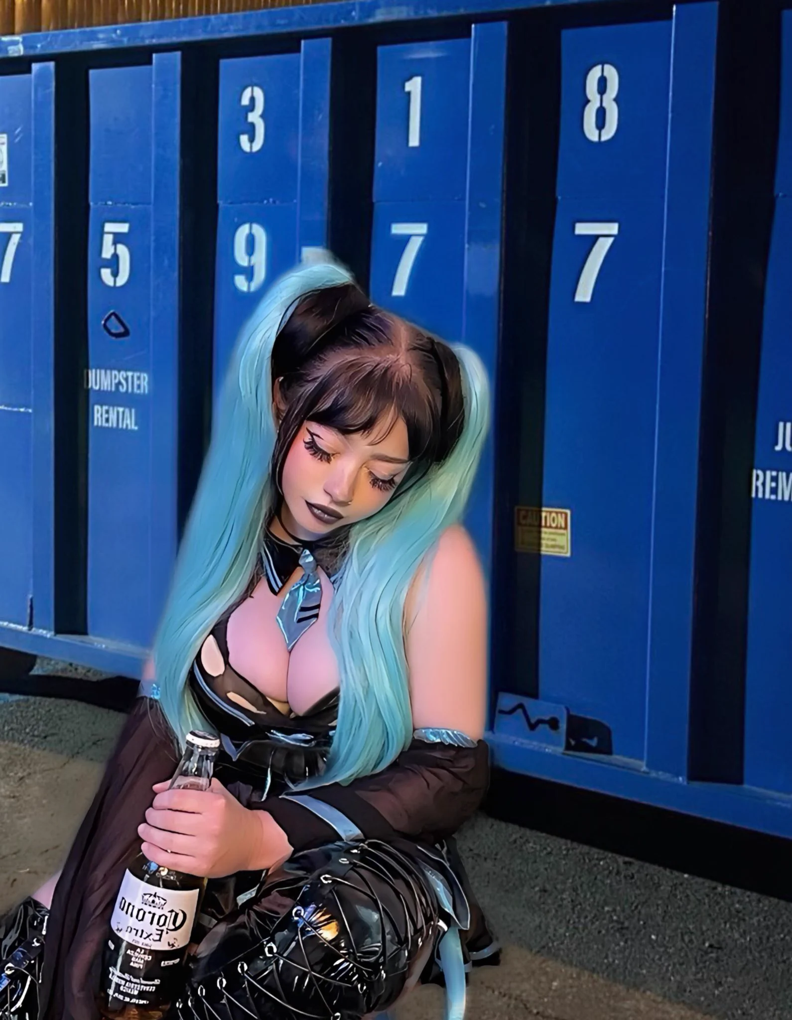 goth miku sleep https://t.co/WueYHPAROz
