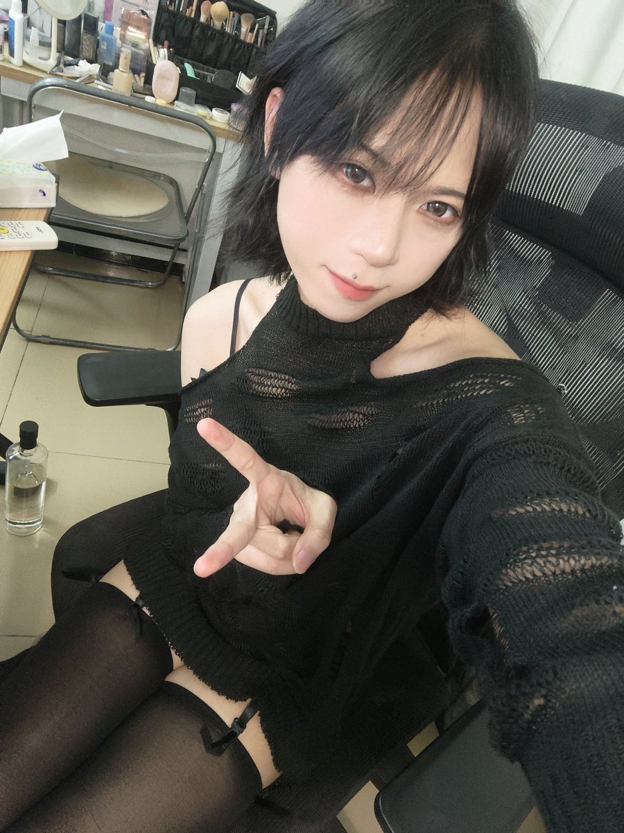 发个推都要换平板才能发出来 https://t.co/mVpiPek5sN