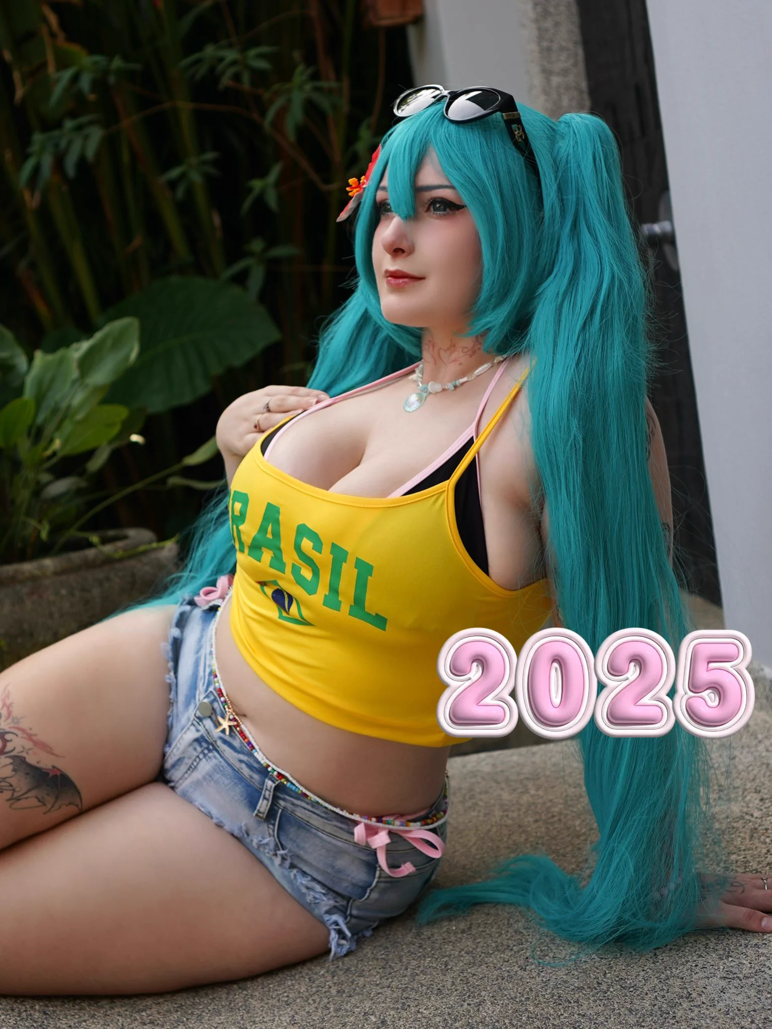 Found my old Ko-fi page from 2019…
Crazy to think that this was the beginning of the journey. Idk if it’s a real glow up, but at least I kept going no matter what life threw at me :) 

What do you think? https://t.co/RornoMrMMq