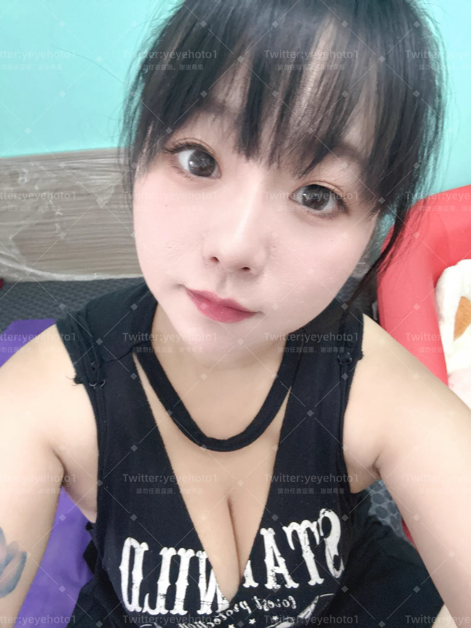早安，吃完早餐繼續趕圖
下午去工作室做芳療工作
要玩也要努力賺錢💪
#努力搬磚的夜夜 
這週五又要去白髮課程（燒腦啊😑）
上完一次課白兩根頭髮，上三天白六根
#我的黑髮拜拜了 https://t.co/Fu6S5ZUnX6
