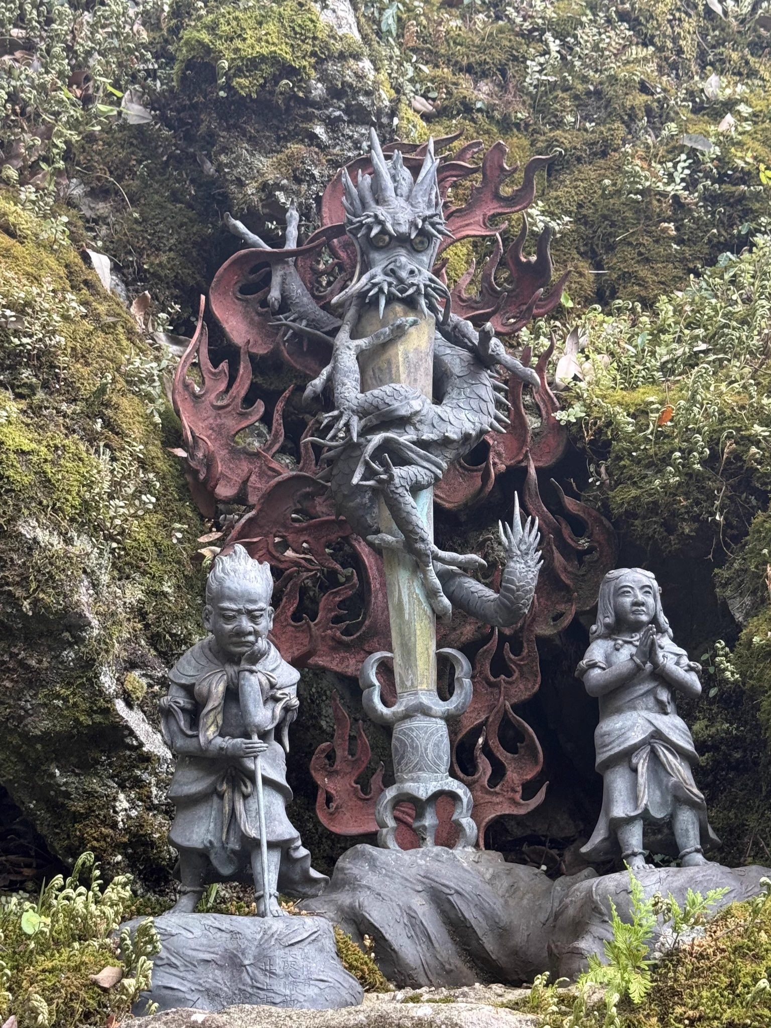 自然を感じに…
大阪泉佐野にある、
七宝龍寺に行ってきたよん❣️

ここでは滝行ができるみたい！！
次は絶対したいなぁ🌊 https://t.co/pqipaQK1FI