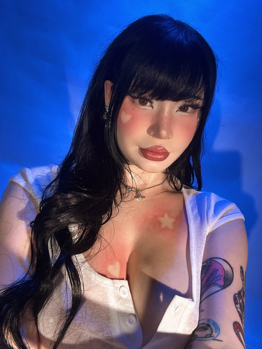 Did a photoshoot today! ☀️ https://t.co/PICmwtT8q2