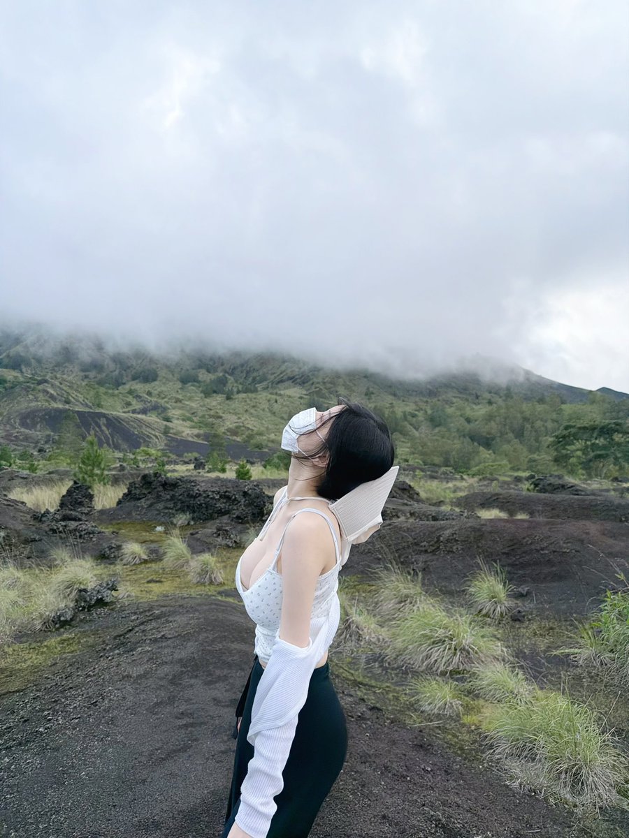 더 워 !!!!!! https://t.co/QLwoXHZaE7