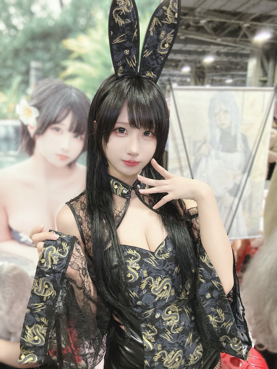 今天也在R12等待大家唷(ꕤ ॑꒳ ॑*)ﾉ

現場有帶少量既刊跟新的拍立得！ https://t.co/jczN1aNc2g