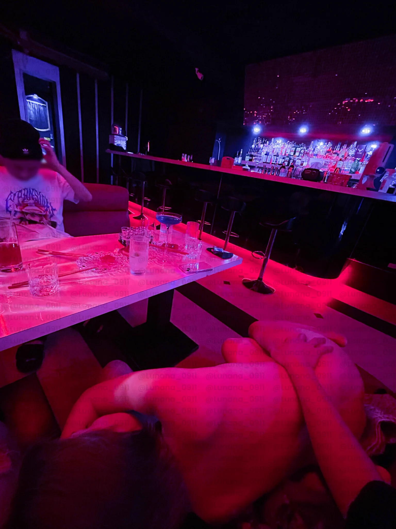 只記得喝多了…
被多少人玩弄也記不清了。 https://t.co/nDRtBzxntV