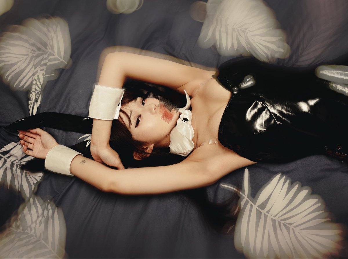 你好 兔女郎出沒👿 https://t.co/G62Vi8r2qO