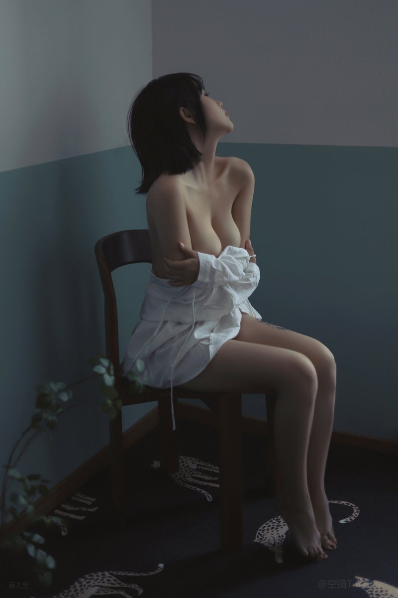 “心事不言”

摄影：@kjtitanium_

#写真 https://t.co/heXiENer5m