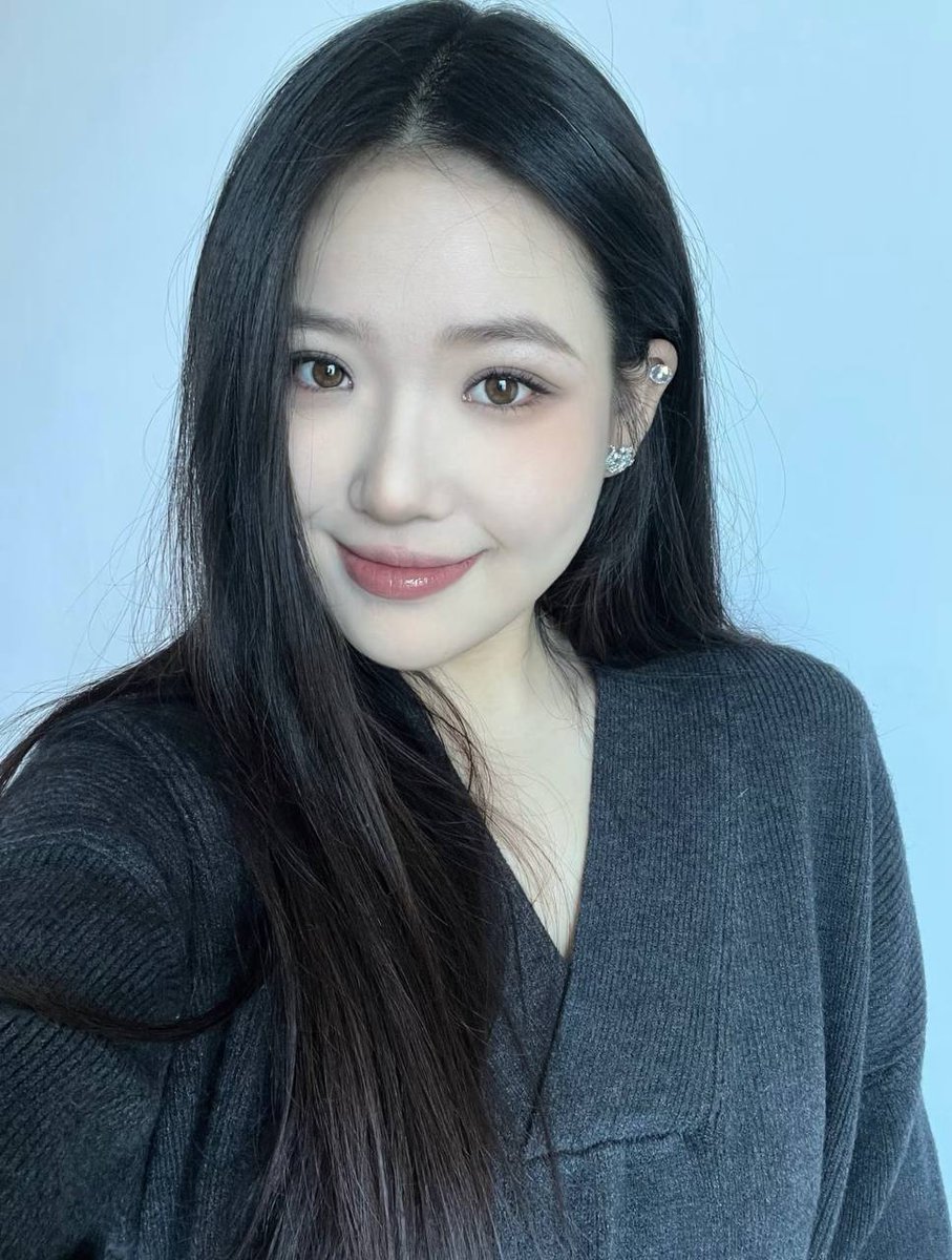 都上班了吗，在这里祝各位圈友在新年里，都能找到相同、灵魂契合的人。马年大吉，事事顺意。 https://t.co/NmgmawI1l4