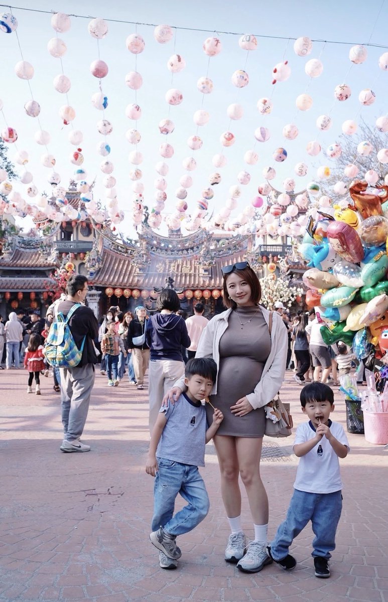 初二到配天宮拜拜🥰 https://t.co/RQCCxnYKdq