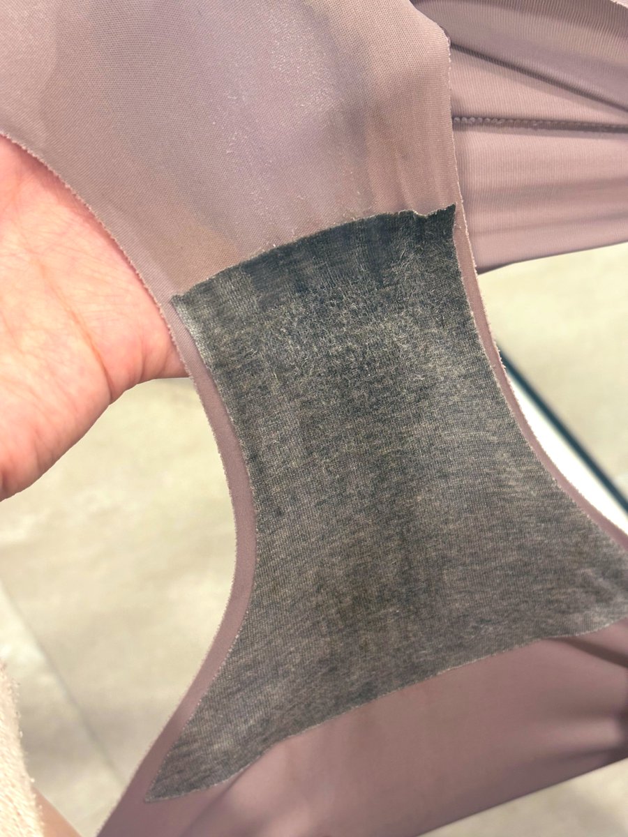 回家上廁所發現內褲超濕==
到底是多飢渴多想要… https://t.co/KxM7Hg7CVI