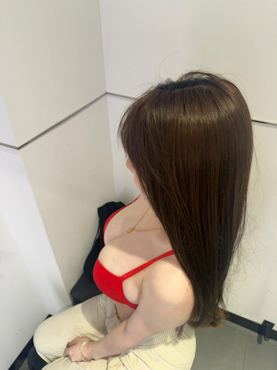 再靠近一点 https://t.co/IyEGYpBD1X