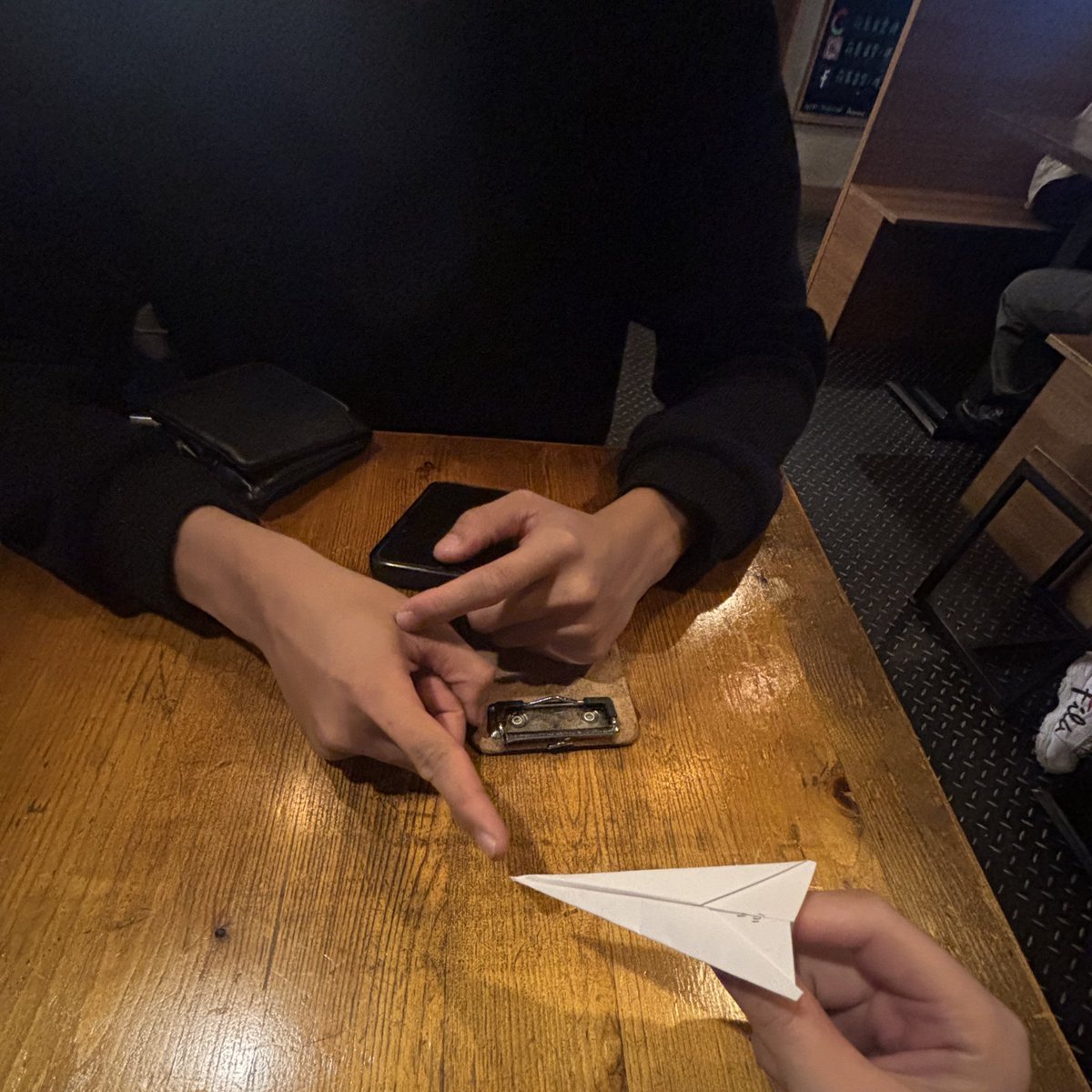 他說不能拍到綠色ㄉ線
但沒說不能發

@BsDWS8ToOUfmVfW https://t.co/xtnUIj8UAG