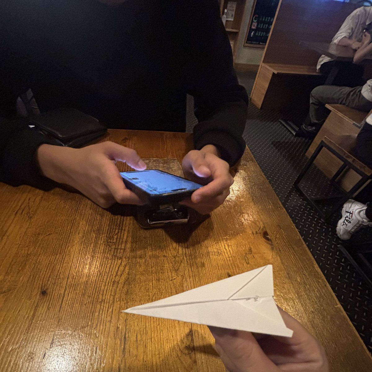 他說不能拍到綠色ㄉ線
但沒說不能發

@BsDWS8ToOUfmVfW https://t.co/xtnUIj8UAG