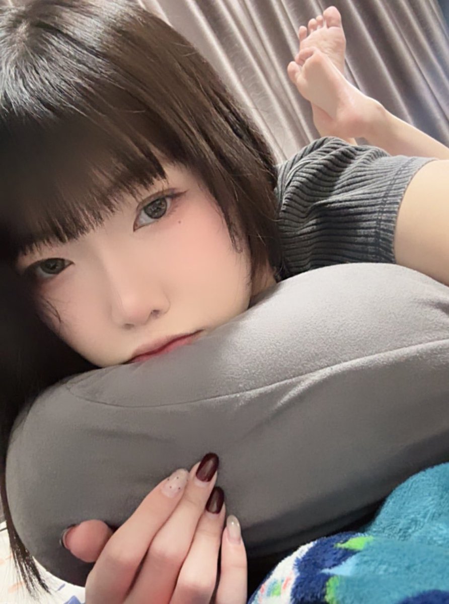 昨天漂亮ㄉ穿ㄌ小短裙出門^.^✌️ https://t.co/cjN5HRlLLa