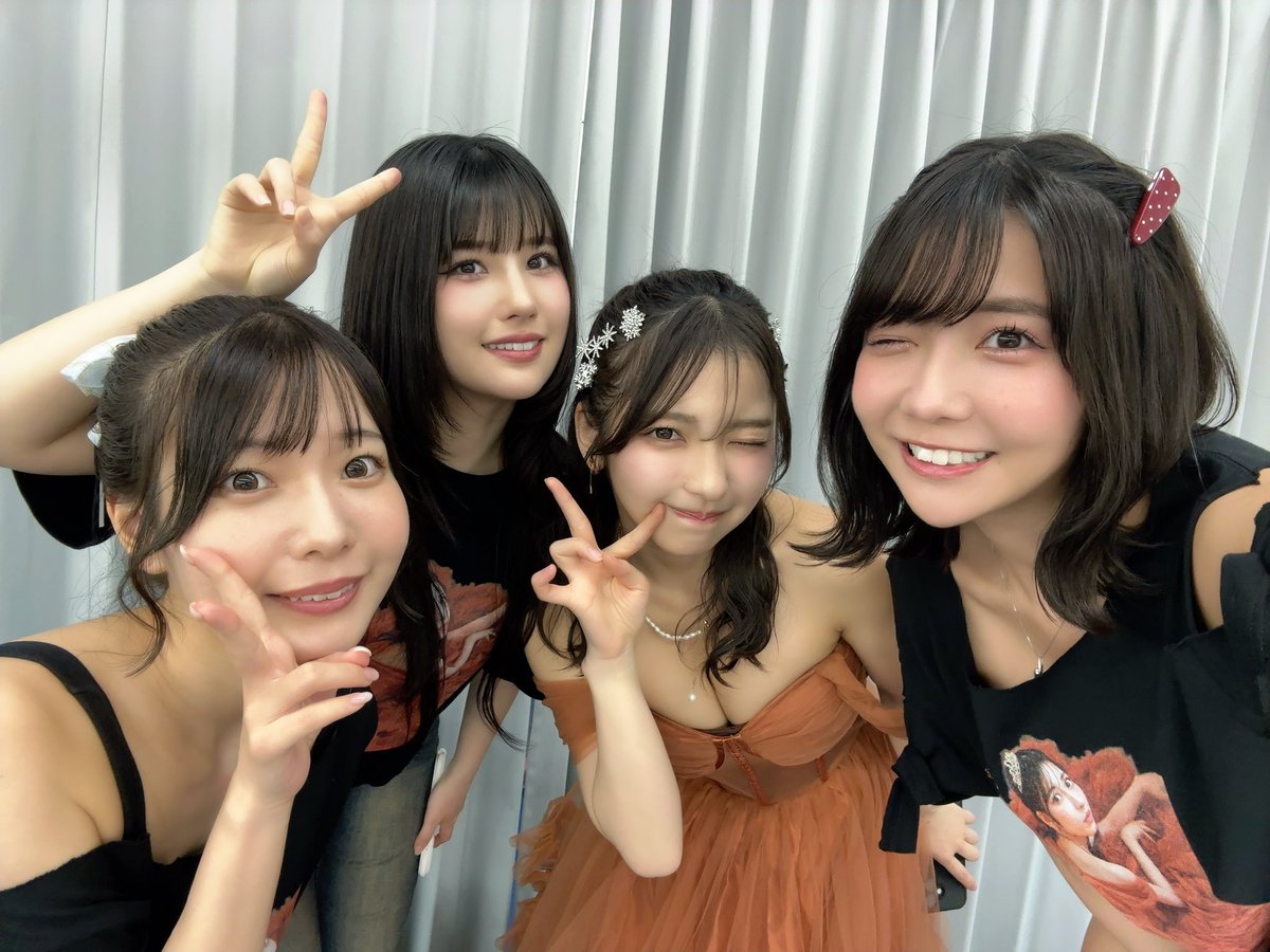 とーみ生誕ありがとうございました⸜❤️⸝

久々#2i2も集まれてライブができて
幸せあつあつ空間だったなぁ…！

コーナーも面白くてみんなでワチャワチャできて！

毎年お祝いできて嬉しい！これからもよろしくね💕︎ https://t.co/p3RzCLFFEB