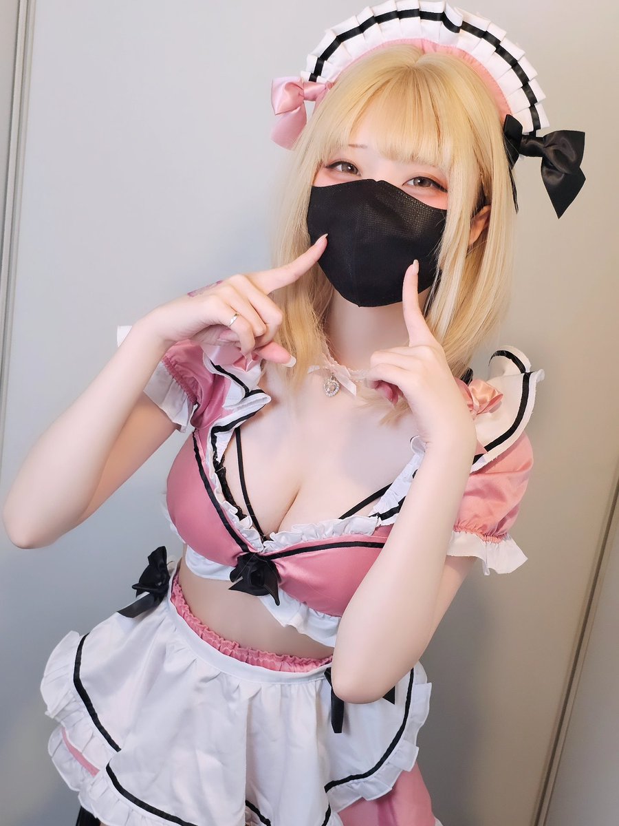 🩷💛 https://t.co/G6PLPCQZx6