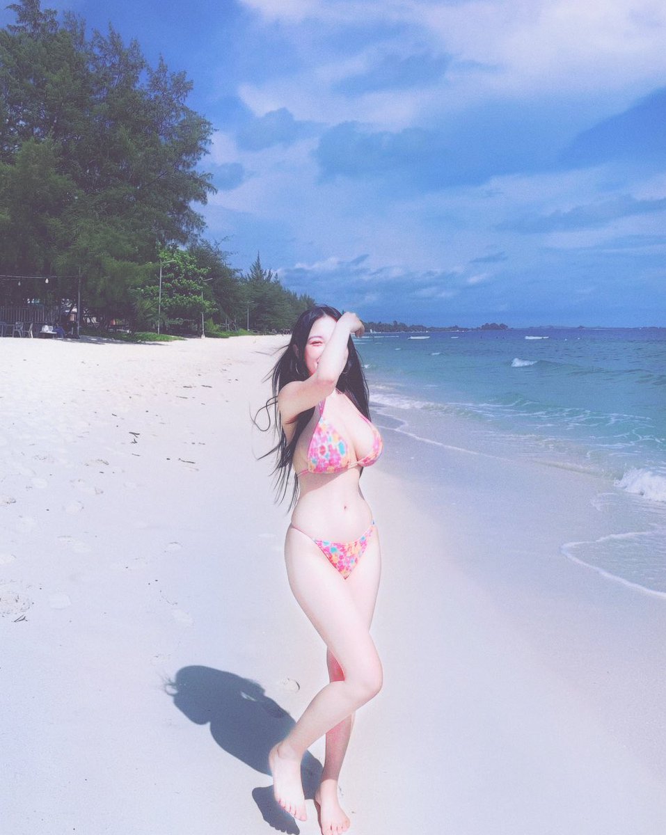 泰國的陽光好大好刺眼哦🥵
裸照就不放這了😂 https://t.co/Pv0G0G5fky