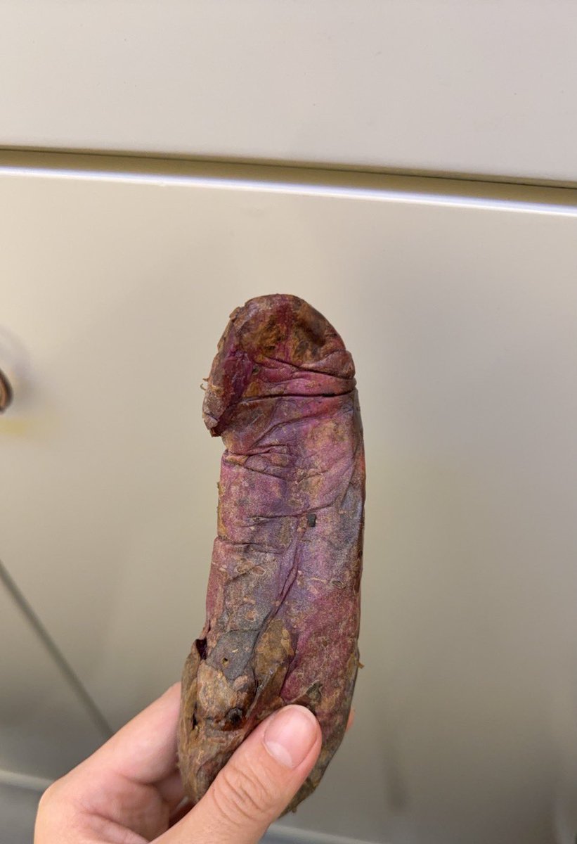 到底是怎樣 為什麼我都收不到別人傳給我的訊息 
只有平板能收到 要怎麼才能同步⋯

哈哈 這是地瓜 別想歪😯 https://t.co/EWD52ELsBd