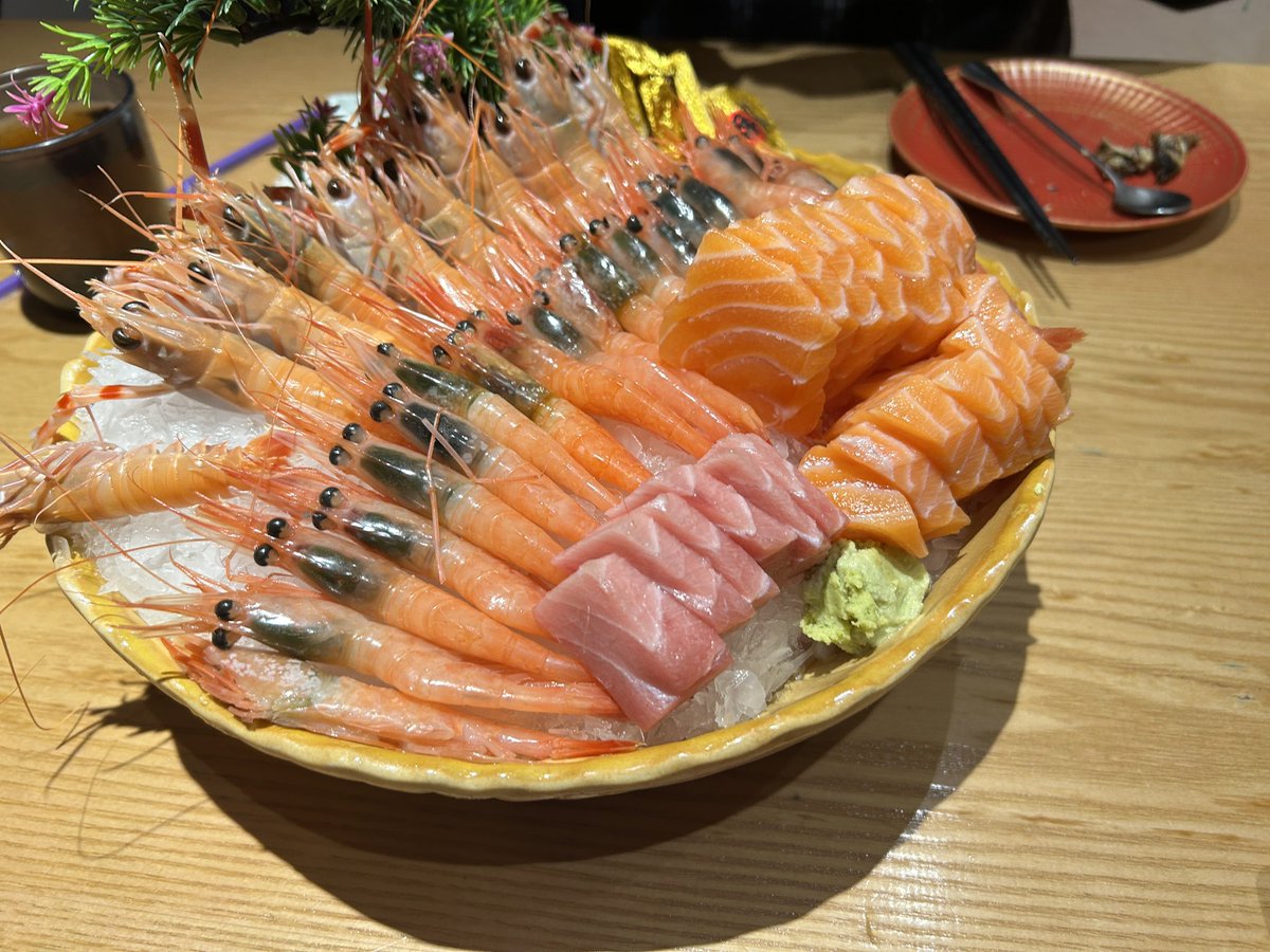 逛完景区累的都想回家了
坐下来看到上的菜精神回来了 https://t.co/vnlsAadn0q