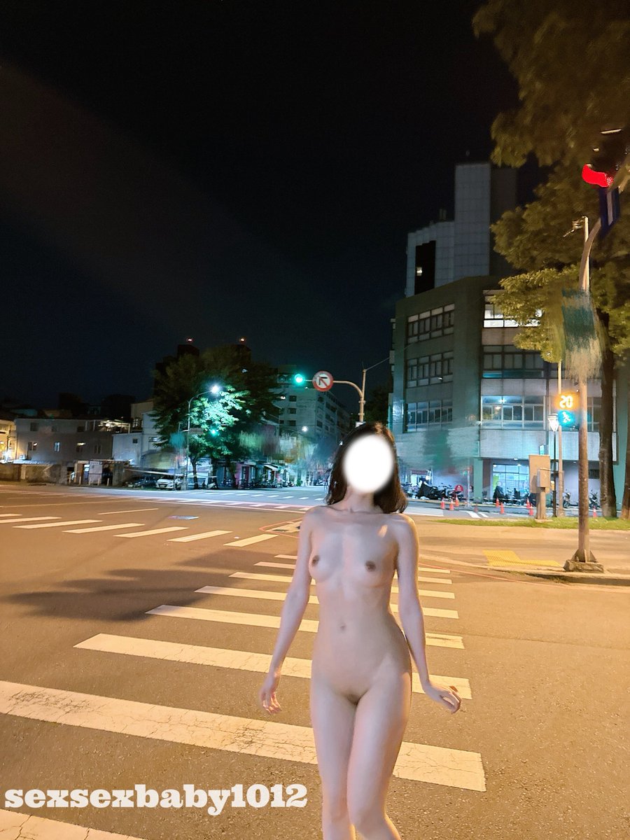 💕🫶🏻
#露出 #人前露出 #全裸 #野外露出 
#原味  #套圖訂製 https://t.co/pLuOZ1zRq6