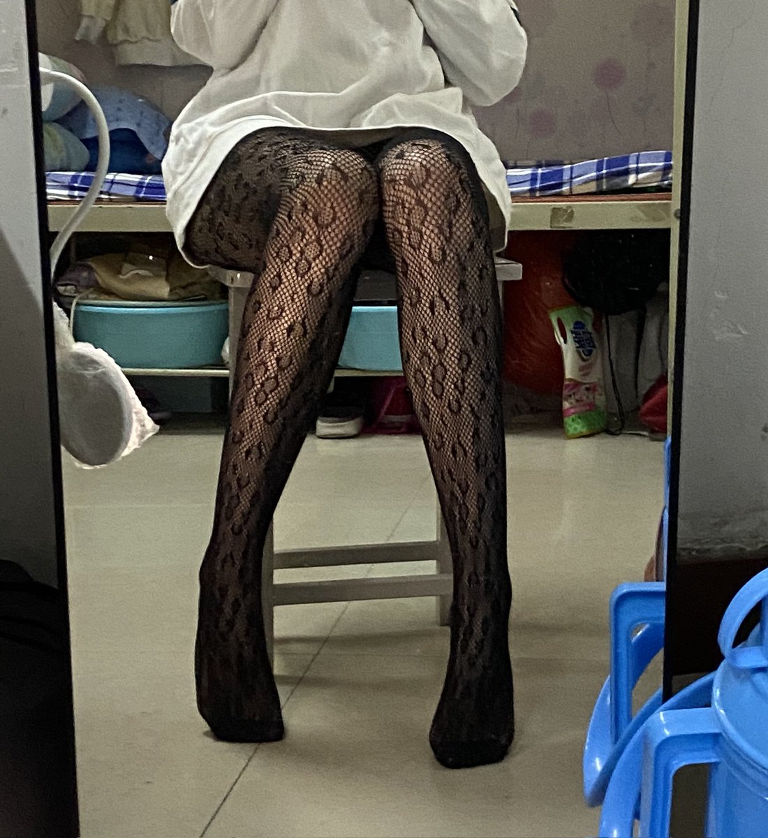 女大学生宿舍反差系列（23）
@Fulishequ 
@fuligc 
@youluo09

#反差 #反差女大 https://t.co/b7aqgtK81z