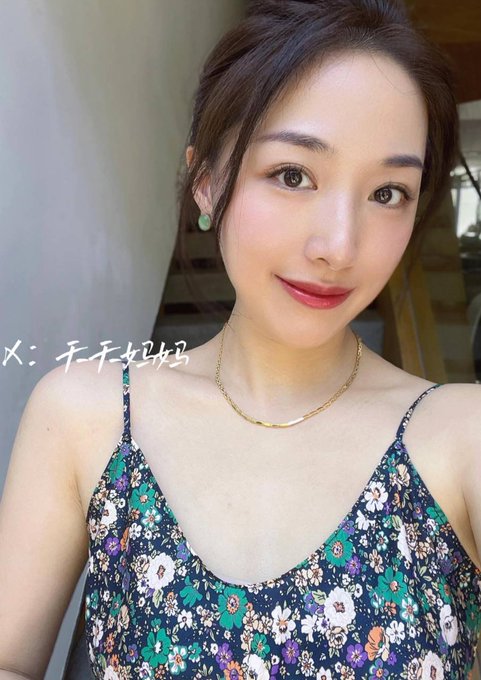 吃完饭出去逛街，坐在车上突然发现很久没车震了，好怀念… https://t.co/kViocsOPIT