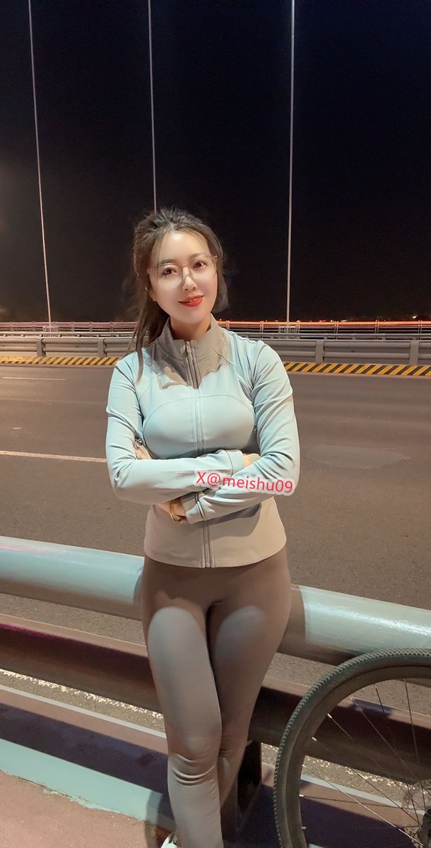 全糖奶茶都不甜了。 https://t.co/LxmSxQRzS4