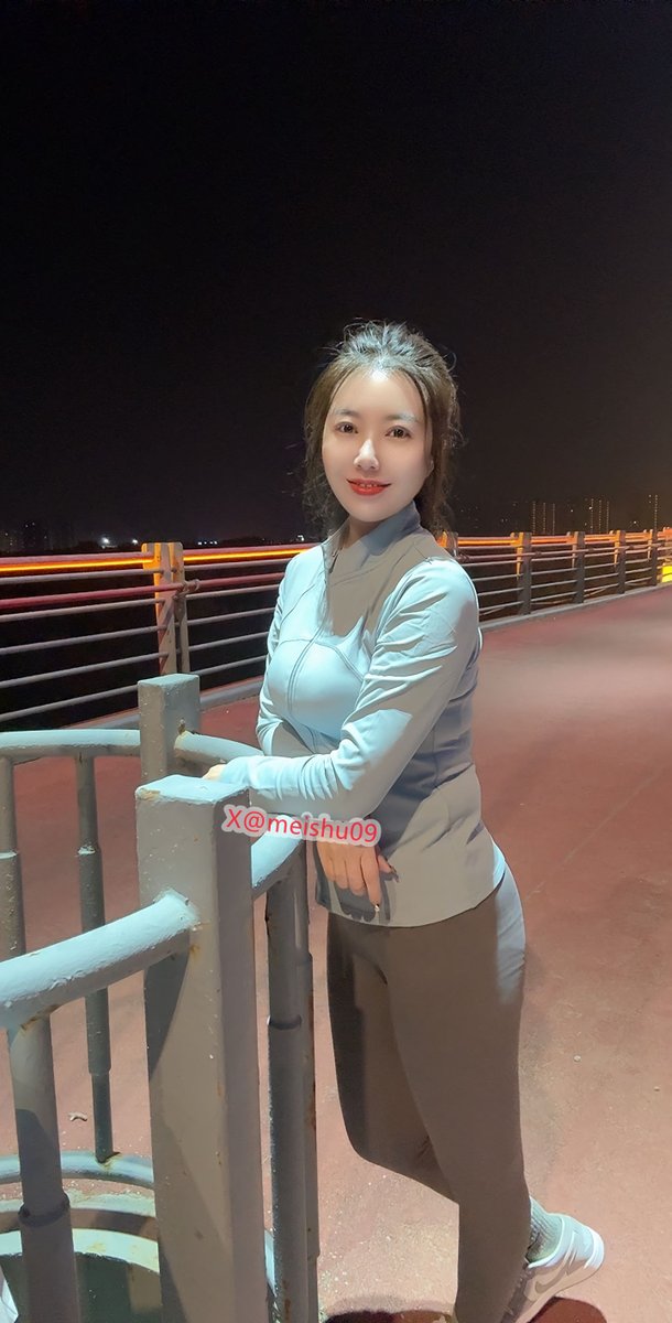 全糖奶茶都不甜了。 https://t.co/LxmSxQRzS4