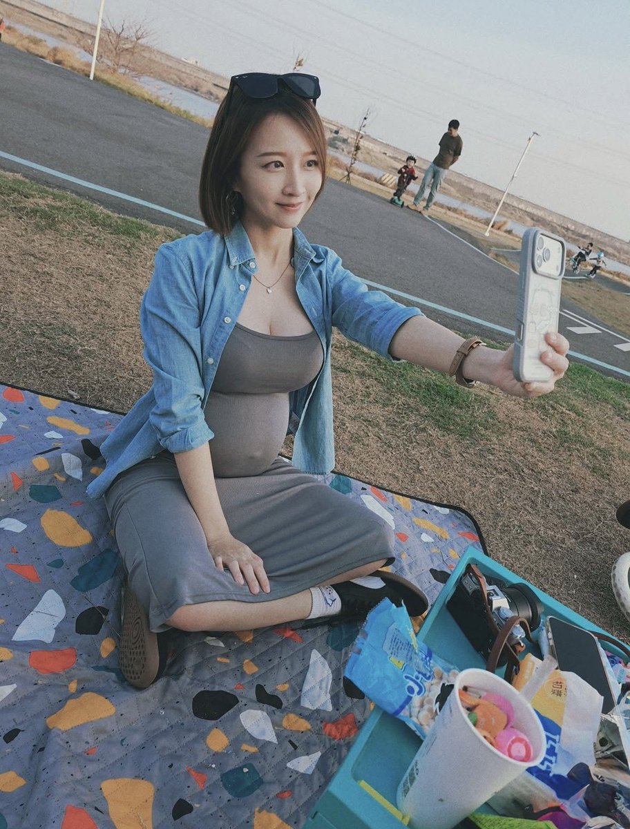 好多累積的生活碎片照快點放一放吧 https://t.co/TcYdtfgPF1